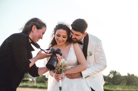 27 Important Questions to Ask Wedding Photographers