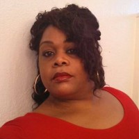 Small thumbnail image for reviewer Elwanda R.